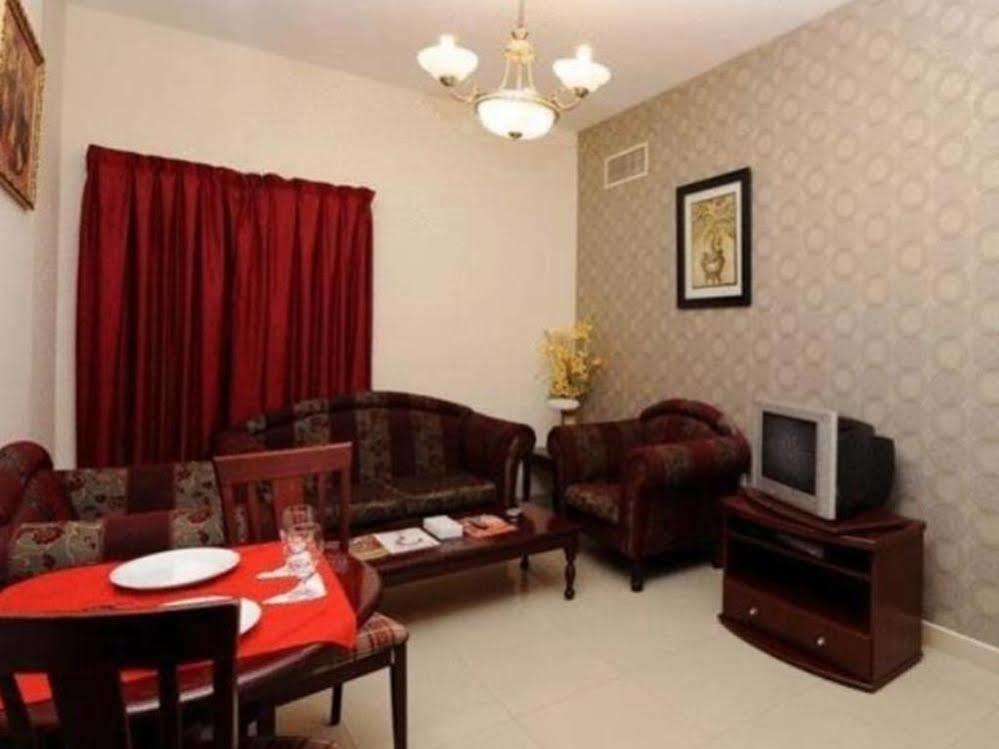 Al Reem Hotel Apartments Charjah Extérieur photo